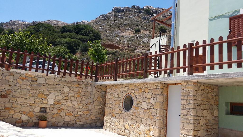 Elia Méronas Exterior foto